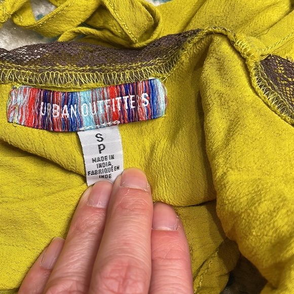 Urban outfitters Louise green adjustable spaghetti strap lace cami w/ tie back - Picture 8 of 10